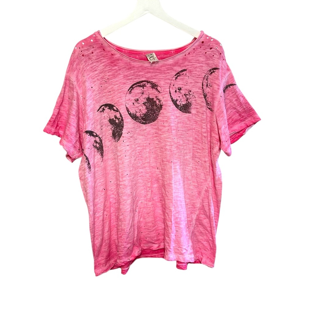 Magnolia pearl moon phase T-shirt orbital velocity graphic boyfriend distressed - Picture 3 of 16